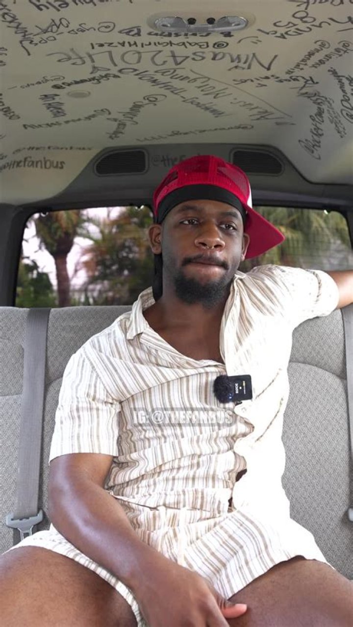 Discovering the Megnut Fanbus Phenomenon