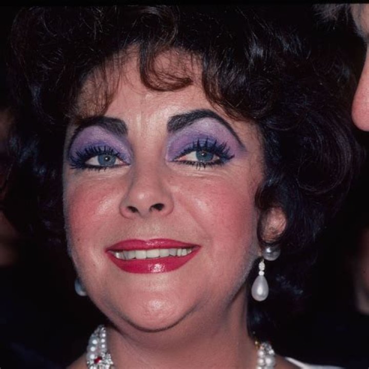 Elizabeth Taylor's Eyes: A Timeless Beauty Icon